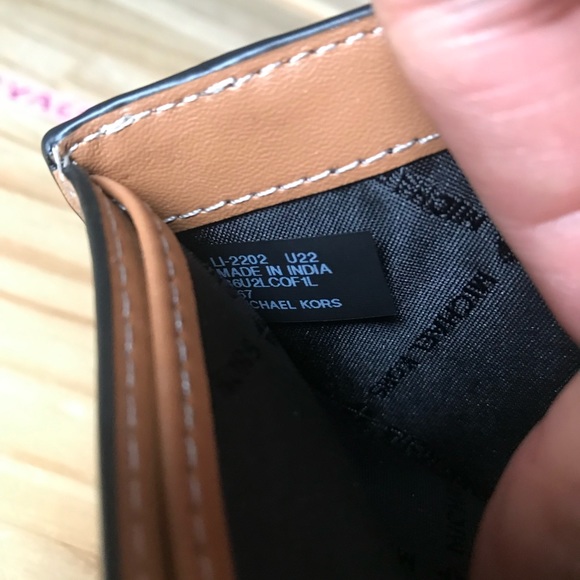 Michael Kors wallet men🎈🎈 - Picture 4 of 7